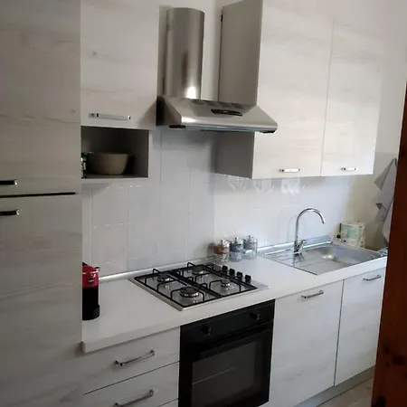 Casa Figus Via Azuni 5 Apartment *